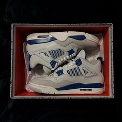 Jordan 4 “Military Blue” sz 9.5 men