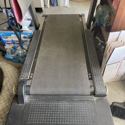 Nordic track Treadmill 