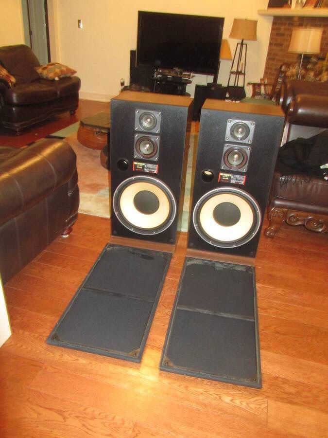 A PAIR VINTAGE FISHER SPEAKER SYSTEM MODEL: STV-875 with MIDRANGE &