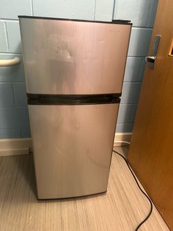 MINI FRIDGE: Insignia 4.3 Cu. Ft. Compact Refrigerator with Top Freezer