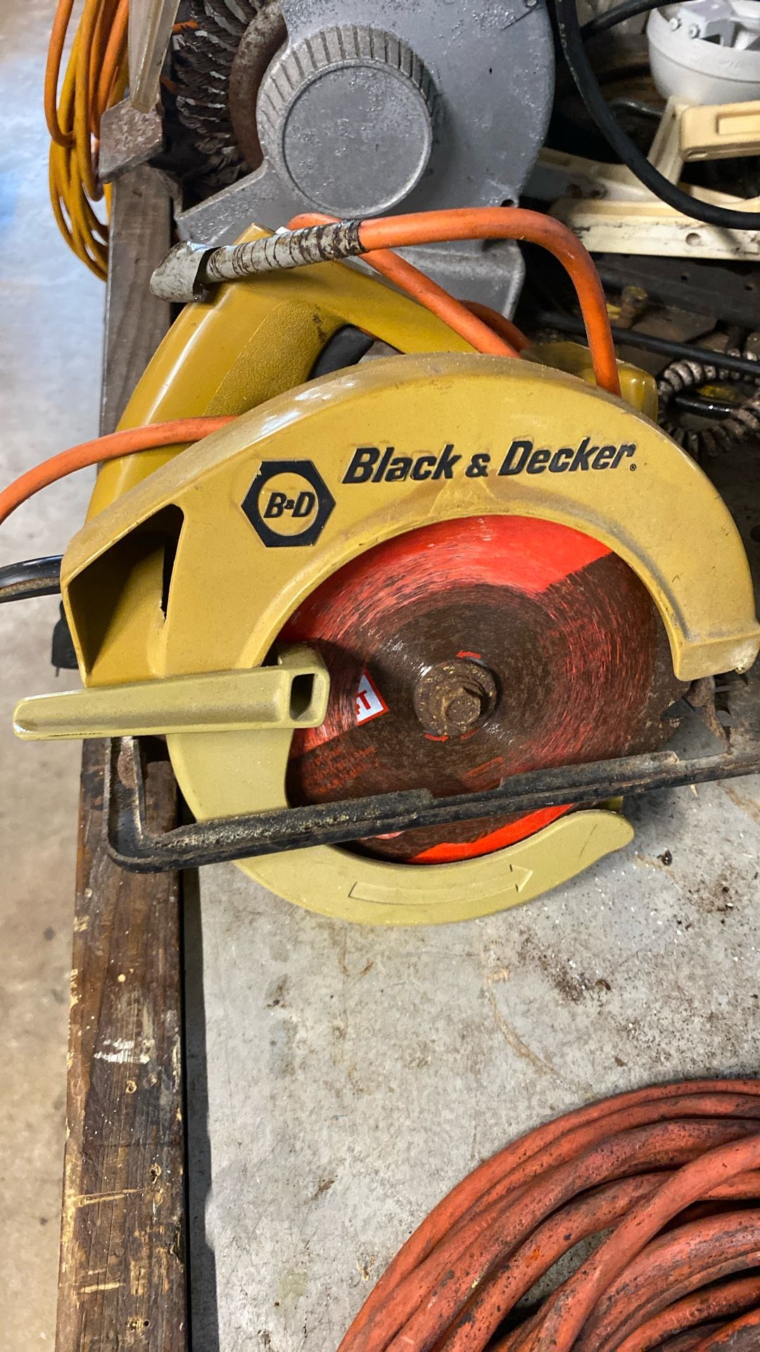 Black&Decker Circular Saw