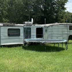 Camper