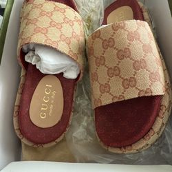 Gucci Sandals 