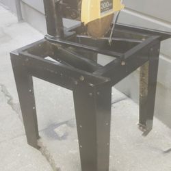 Like New Table Saw And An Artist Table Make Offer