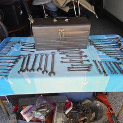 Craftsman Tool Box And Wrench Set