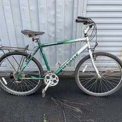 Giant Boulder Bicycle 