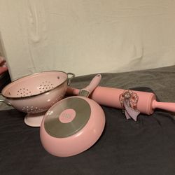 3 Pink Kitchen Items (Rolling Pin, Pink Skillet, Drainer).