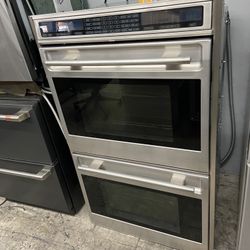 Wolf Stainless Steel 30” Wide Double Oven 