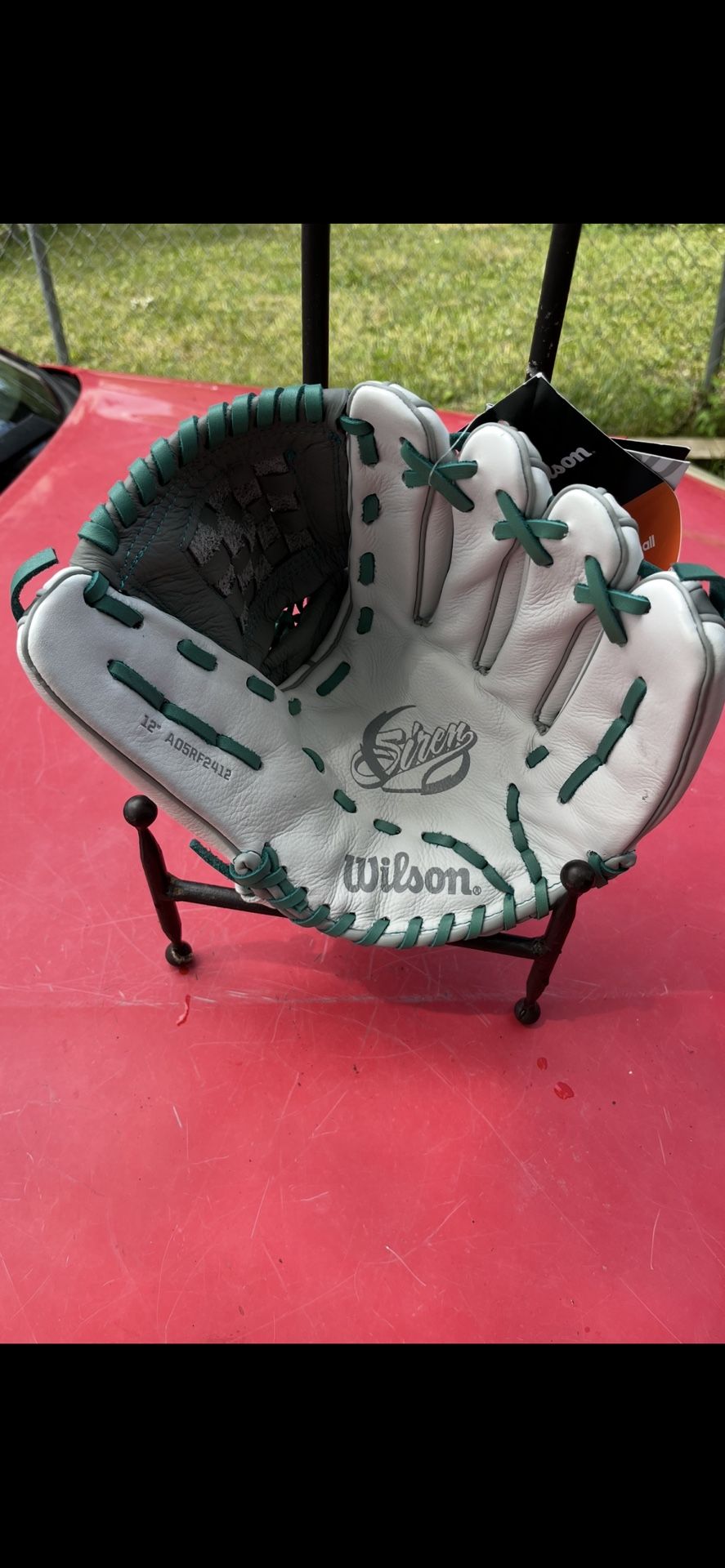 Wilson RHT 12” Glove