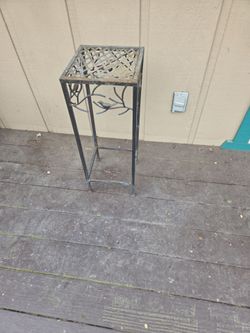 Metal Plant Stand
