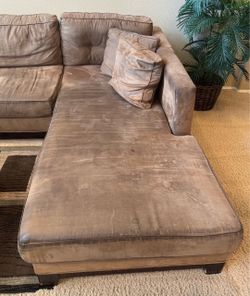FREE COUCH!
