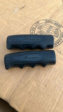 Vintage Schwinn, Beach Cruiser Grips, Cushion Grips, Adult Size, Schwinn Approved, Klunker,Still Soft, Located In LaHabra 