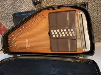 Autoharp by Oscar Schmidt