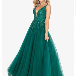 Emerald green prom dress