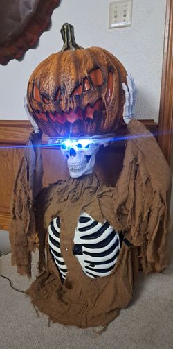 animatronic de hallowen buenas condiciones