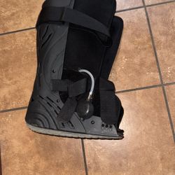 Walking Boot Size L