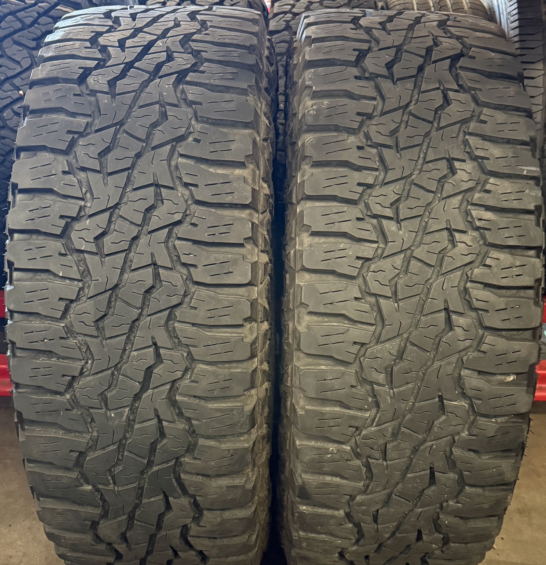 35 X 12.50X 20LT Goodyear 