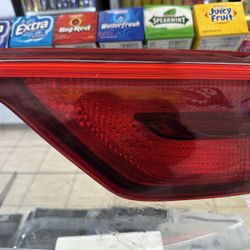 2017 - 2019 KIA SPORTAGE QL REAR RIGHT SIDE INNER TAILLIGHT TAIL LIGHT LAMP OEM