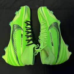 Soccer Cleats Size 8.5