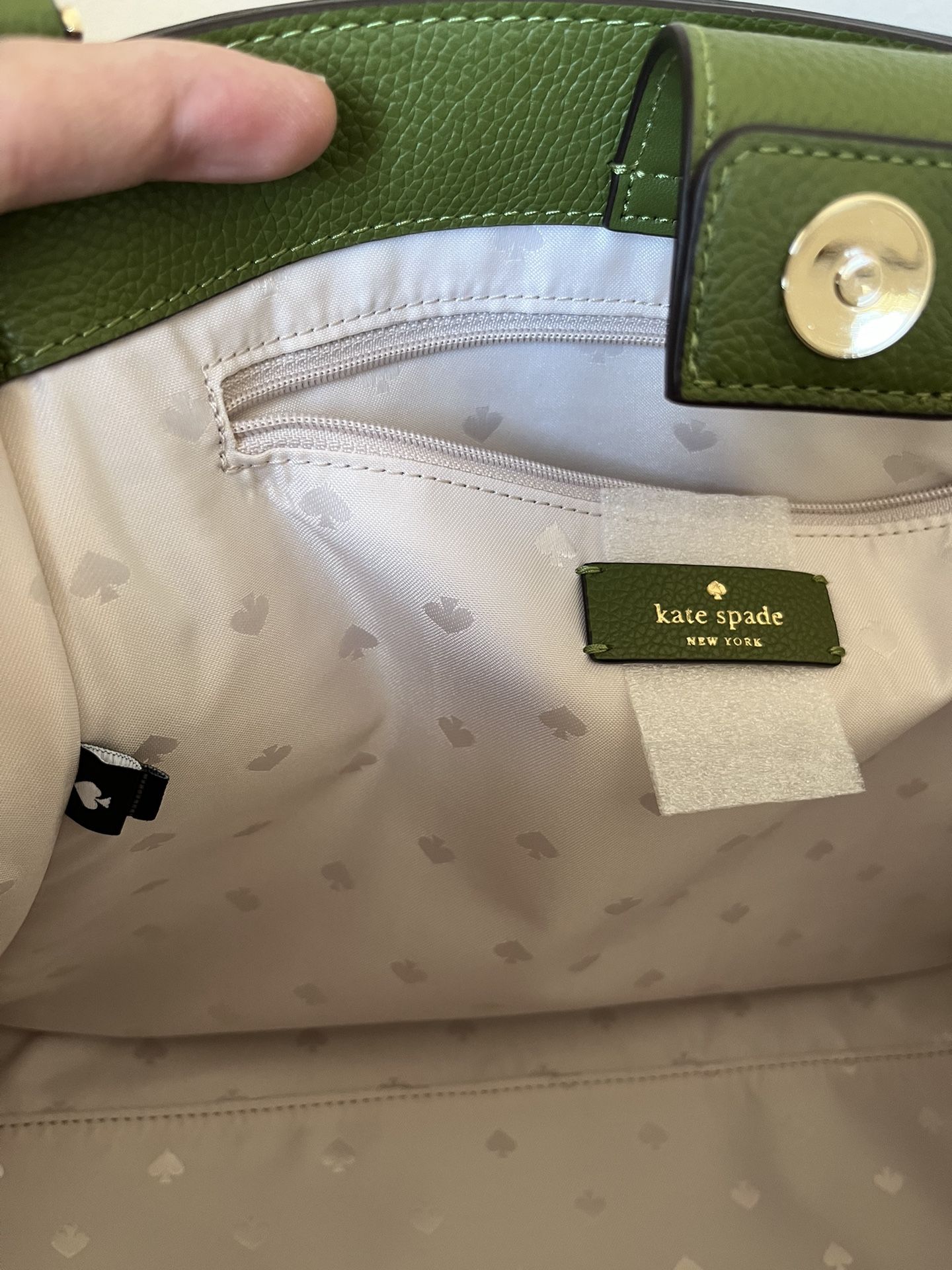 Kate Spade Leila Large Flap Backpack for Sale in Orland Park, IL - OfferUp