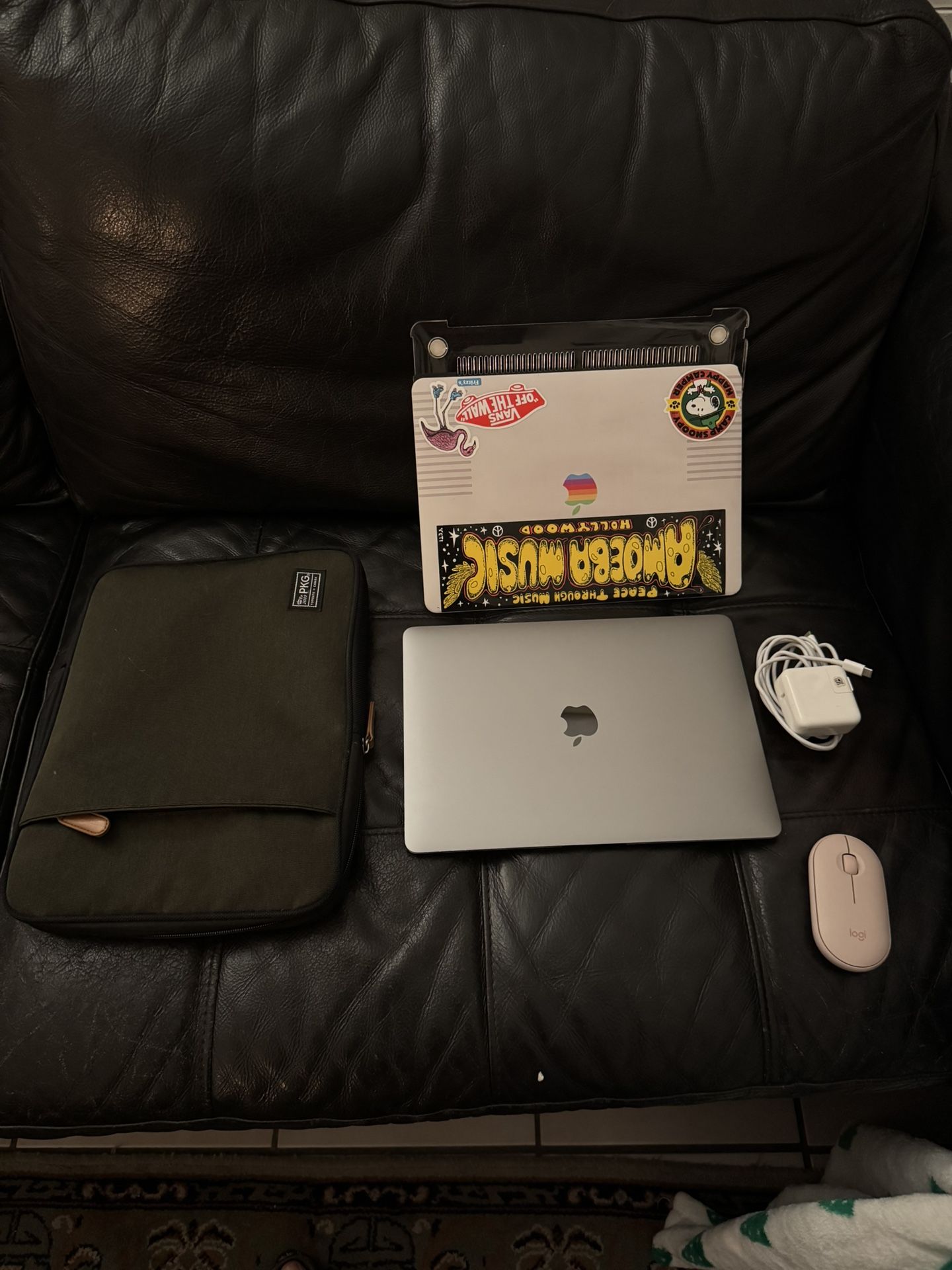 Macbook Air M1 (2020) Bundle