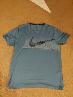 Nike Modern Dri-FIT Graphic Swoosh T-Shirt