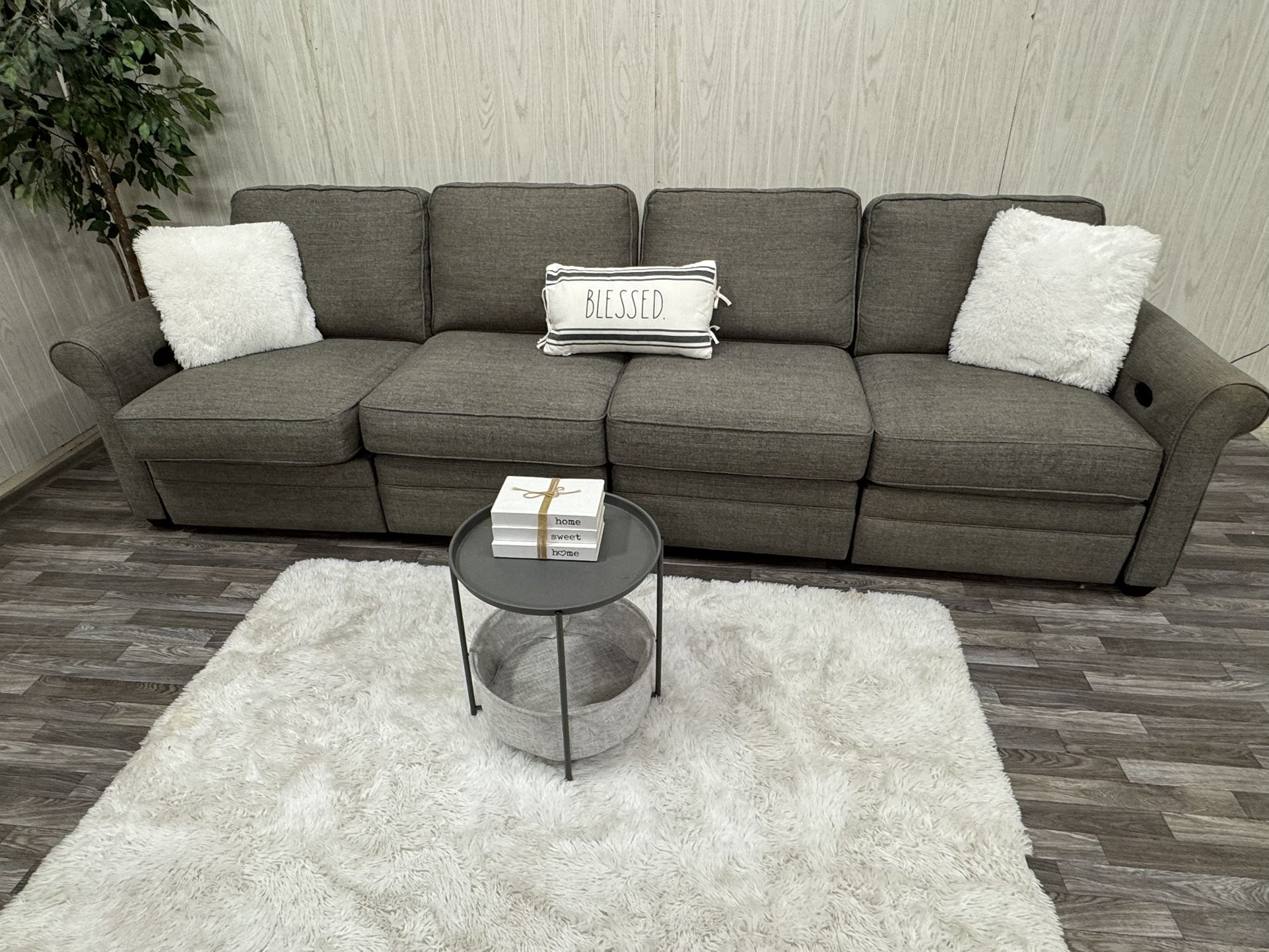Large Gray Reclining Sectional w/ USB Ports - Delivery Available