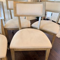 HOM Furniture 5 Dinning Chairs 