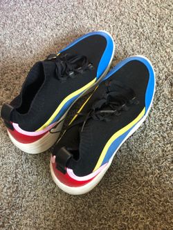 Women’s sz 71/2 Target shoes