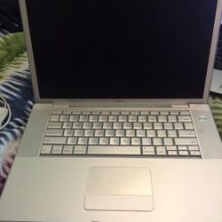 Apple MacBook Pro 15" w remote