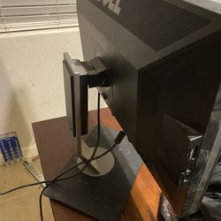 Dell Computer Monitor 
