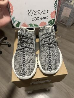 Adidas Yeezy Turtle Doves Size 11