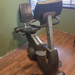 LifeFitness 95Ri Recumbent Exercise Bike