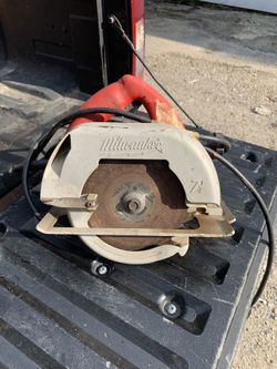 Milwaukee Circular Saw