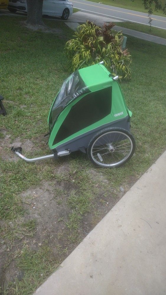 Thule Bicycle Trailer $125 Located In Sebastian