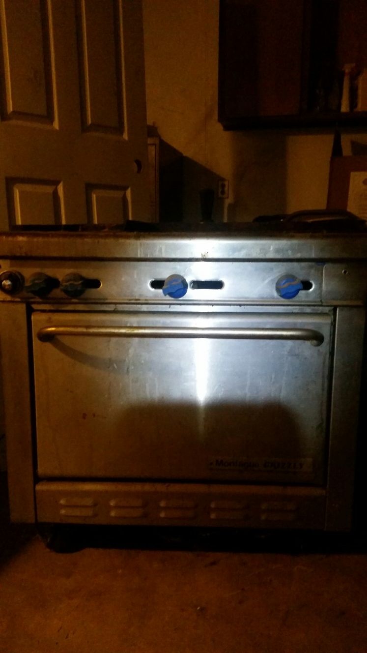 Commercial Oven Grill MONTEGUE GRIZZLY.