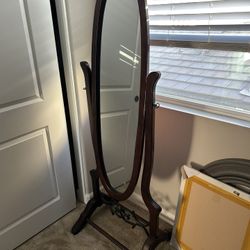 Standing Oval Mirror