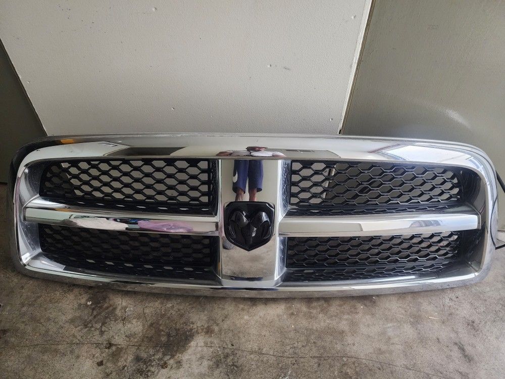 Parrilla Para Ram 1(contact info removed)-2013