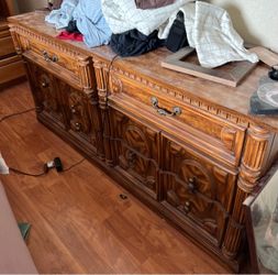 Wood Dresser set - 2pcs