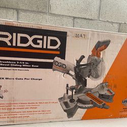 RIDGID 18V  7-1/4 in. Miter Saw (Tool Only)