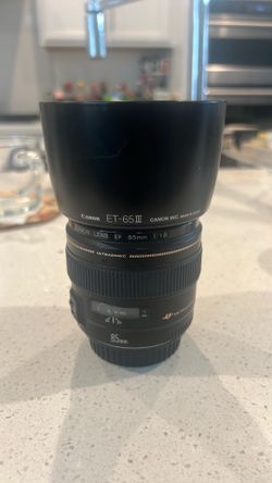 Vintage Canon EF 85/1.8 USM lens