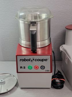 Robot Coupe R2 Commercial Food Processor 3 Qt With Attachments