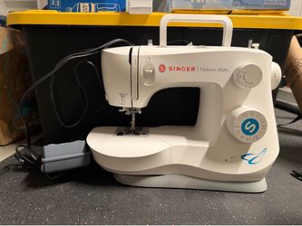 Singer Sewing Machine
