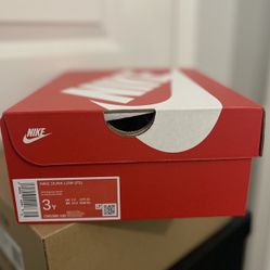 Nike Dunk Low Black/White (Panda) Size 3Y