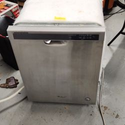 Whirlpool Dishwasher #wdf520padm7