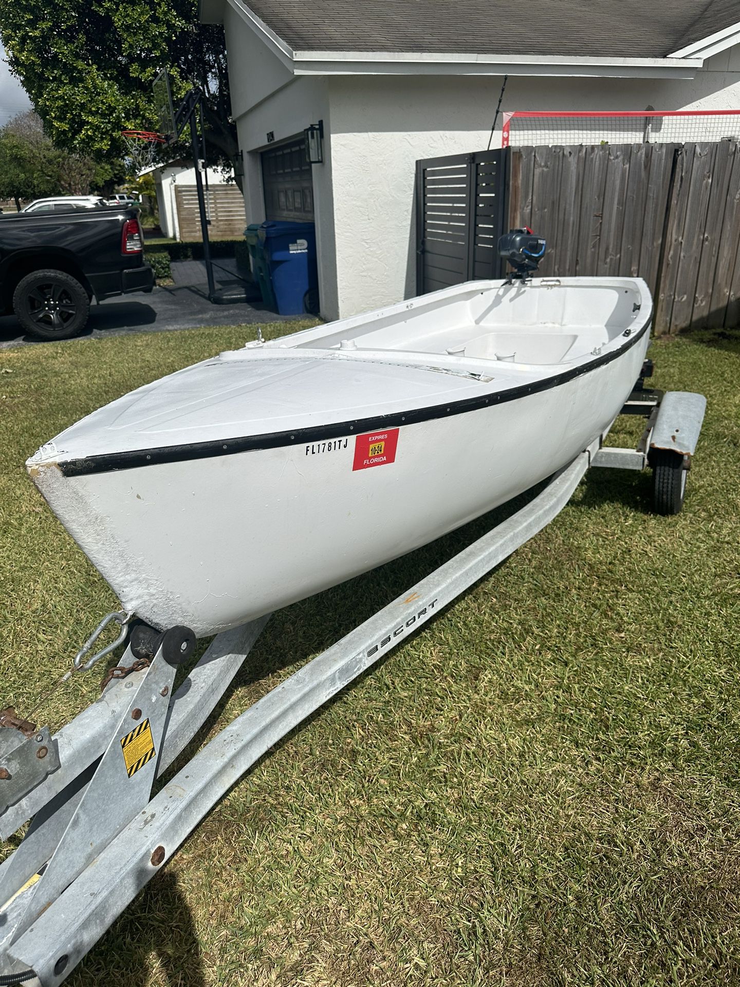 Sailboat 16’ With Trailer. Titles Included.