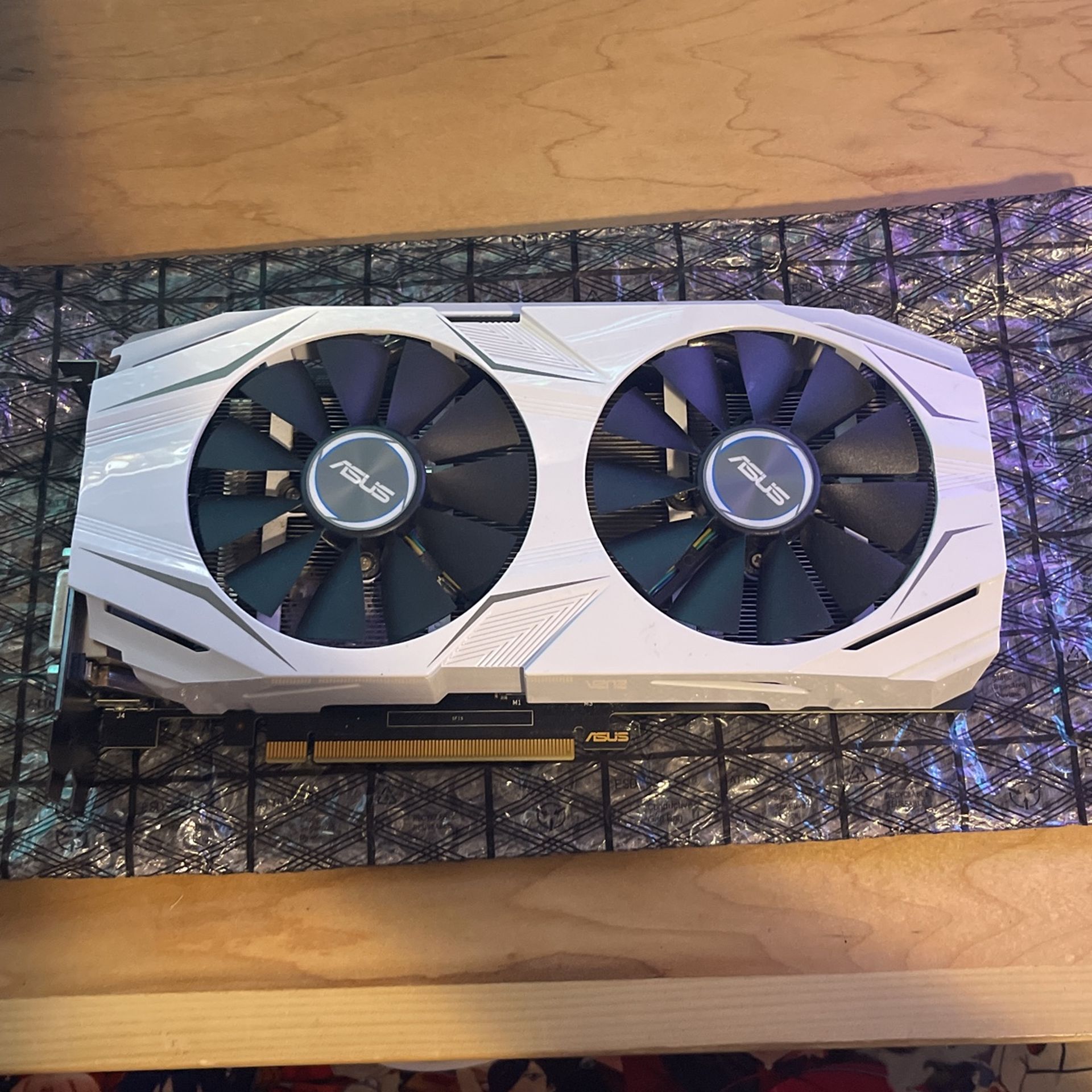 Asus Dual GTX 1060 3GB PCI-e Video card