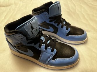 Nike High Air Force 1’s Black/Baby Blue/White