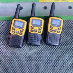 Walkie- Talkies 22 Chanel’s 