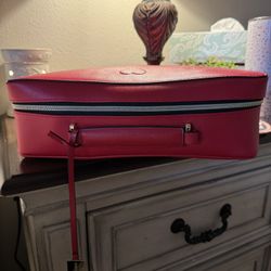 Estee Lauder bag with Five perfumes 